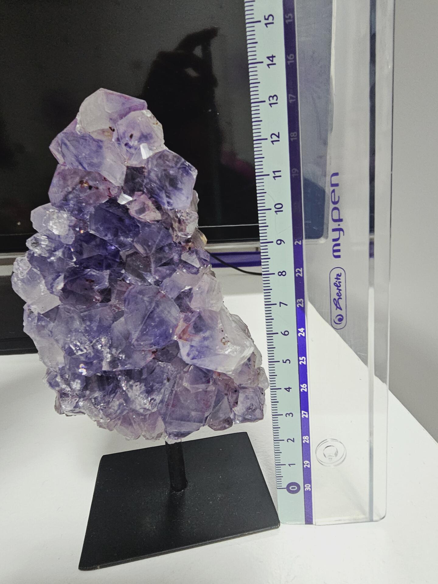 Wunderschöner Imposanter Amethyst auf Metallsockel – Bild 4