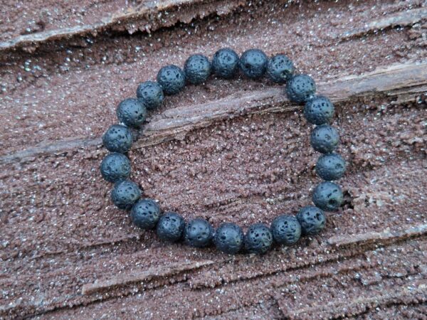 Lavastein-Armband – Erdung und Energie aus der Tiefe der Natur